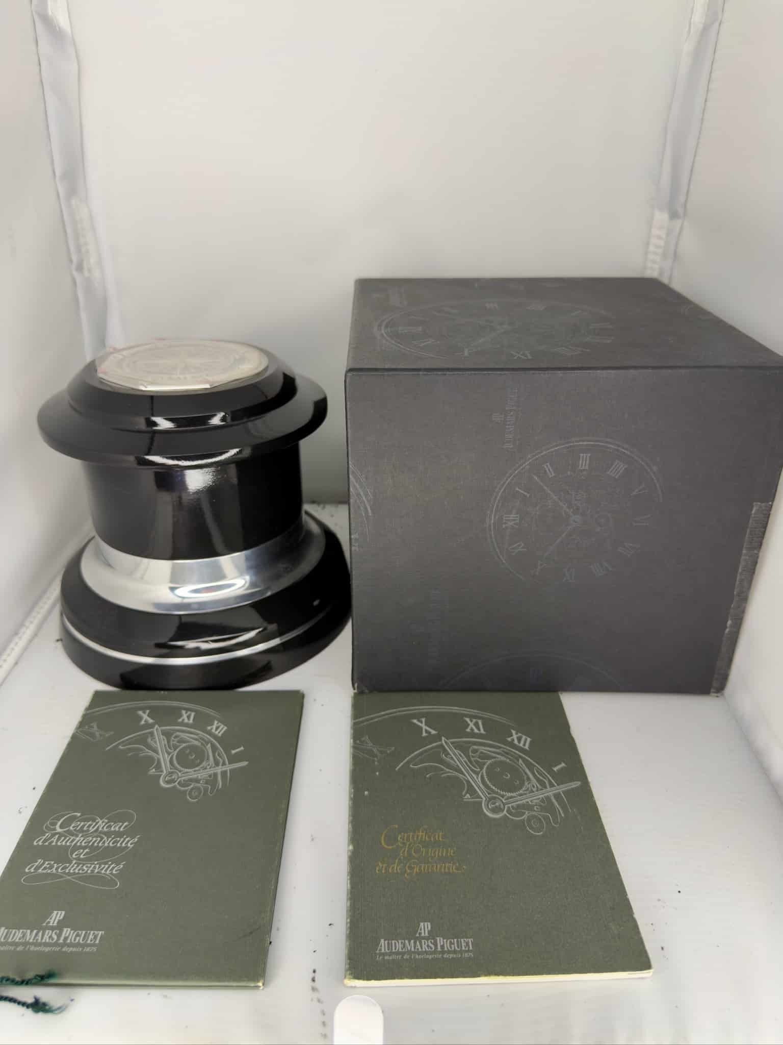 Box and Papers Pre-Owned Audemars Piguet 26040ST Royal Oak Offshore Alinghi