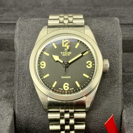 79950 2022 Box and Papers