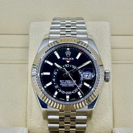 Front Face pre-owned Rolex Sky-Dweller 326934