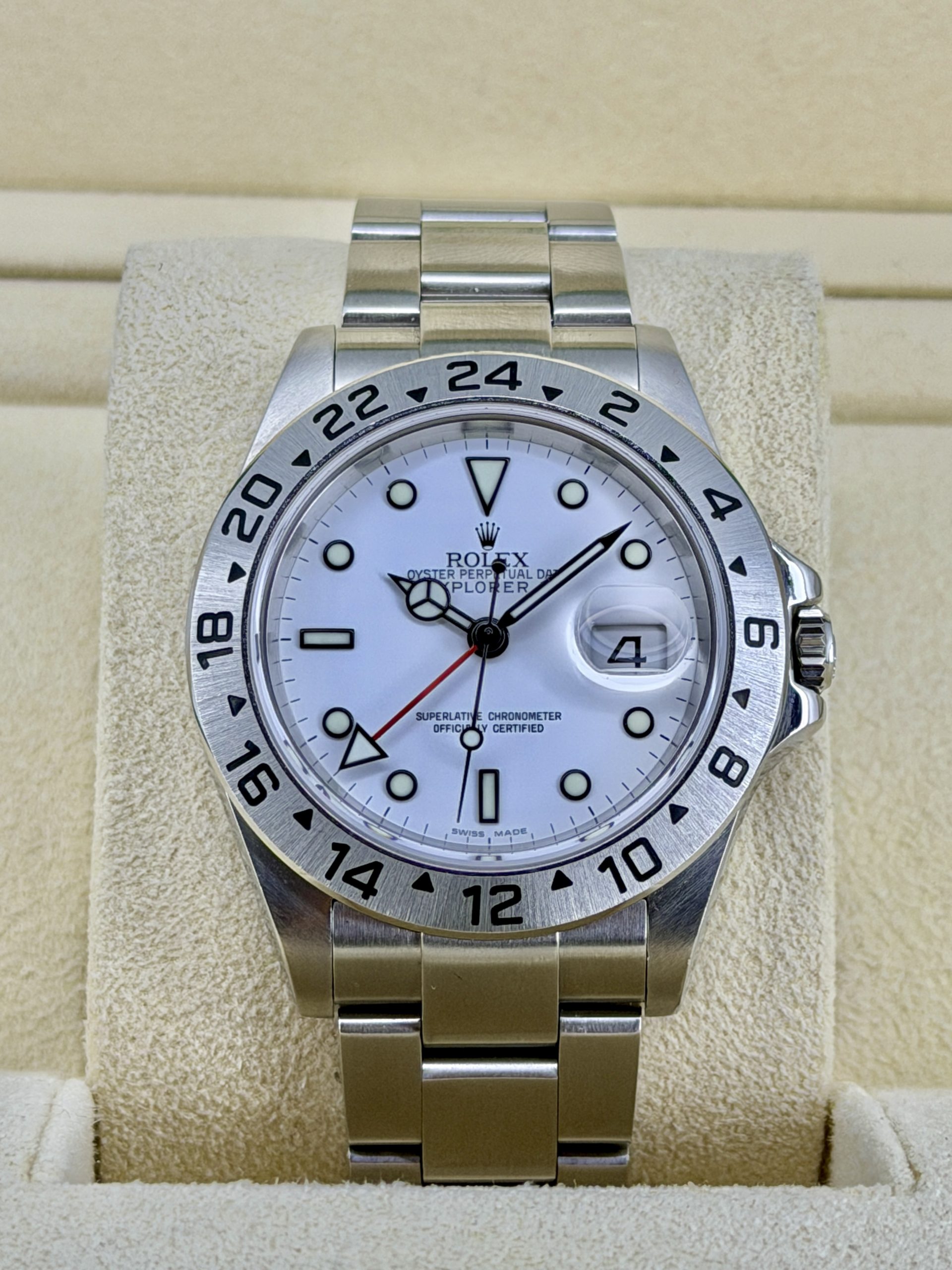 16570 Box and Papers