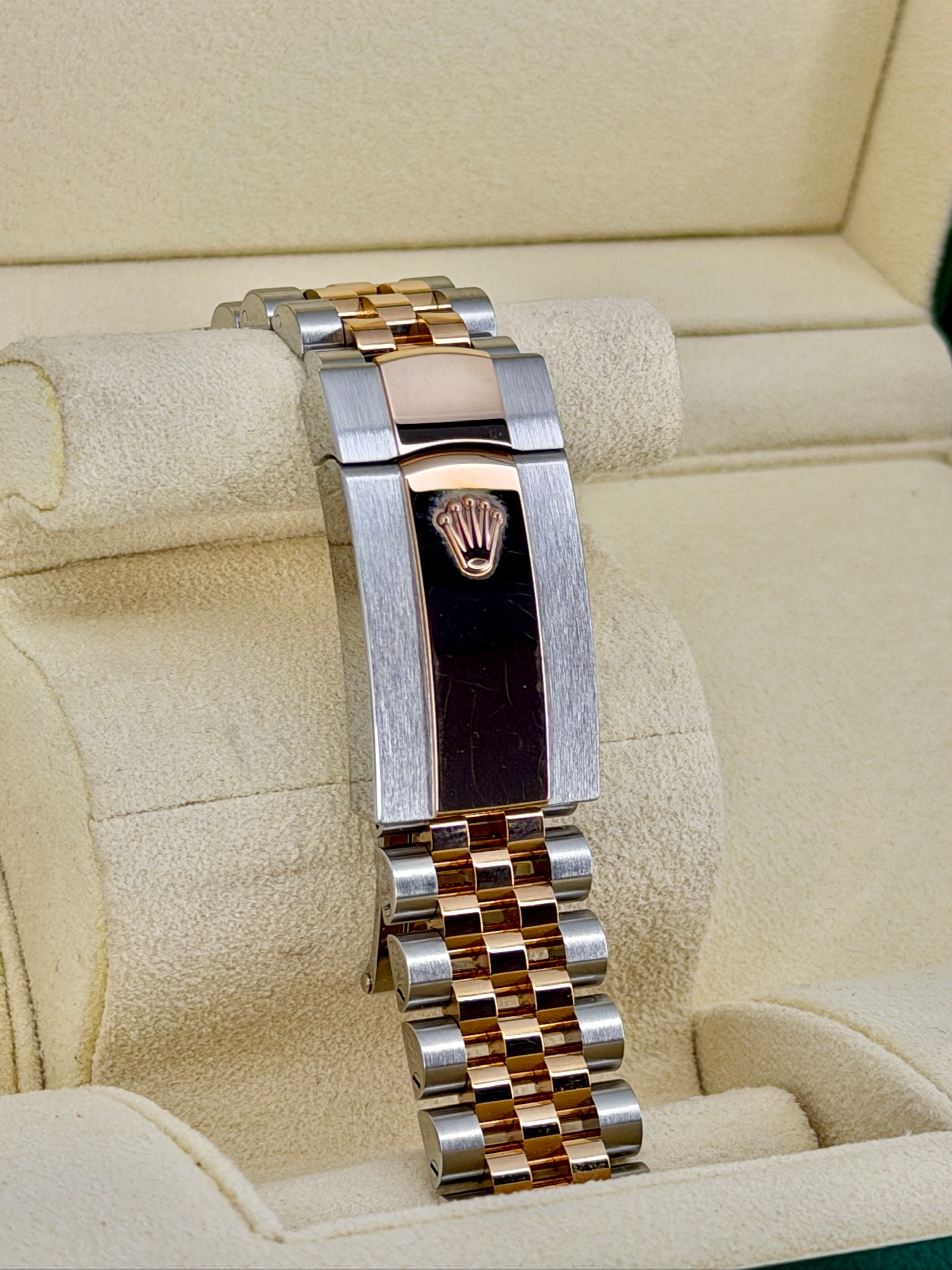 Bracelet 2 Pre-Owned Rolex DateJust Sundust 126331