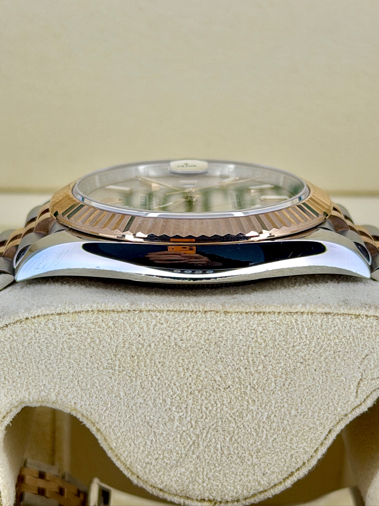 Side Shot 2 Pre-Owned Rolex DateJust Sundust 126331