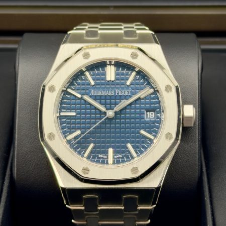 Front Face Pre-Owned Audemars Piguet 15550st Box and Papers