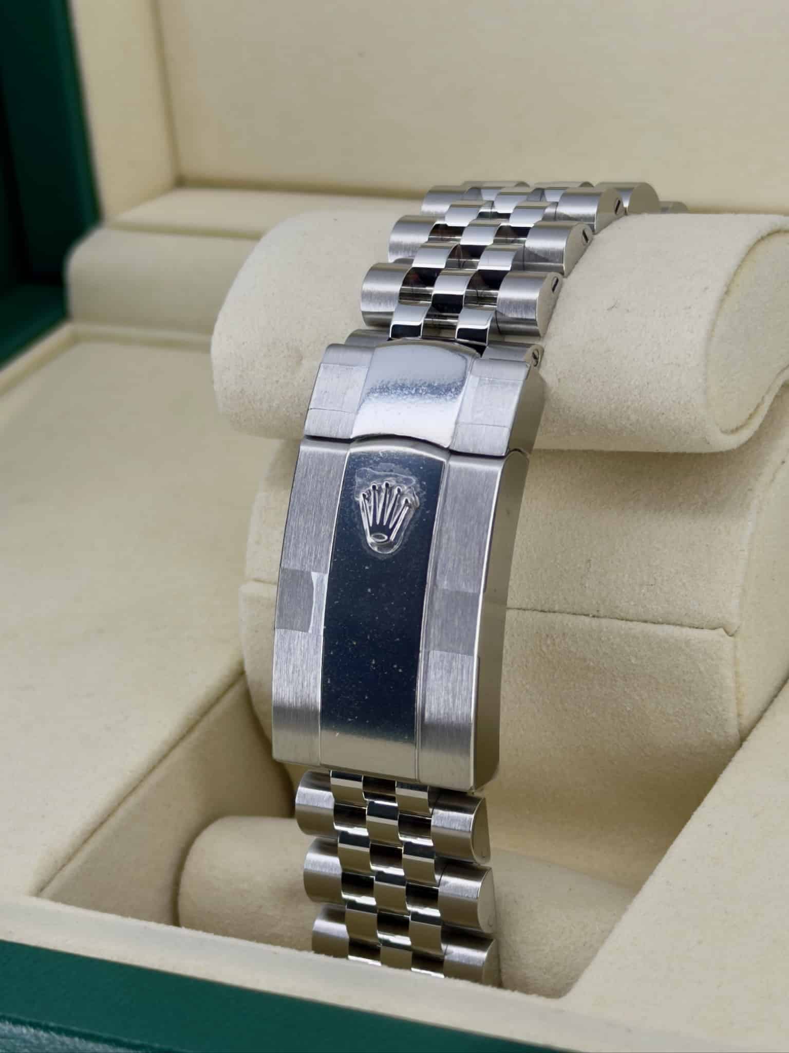 Bracelet Pre-Owned Rolex Sky-Dweller 336934 Box and Papers