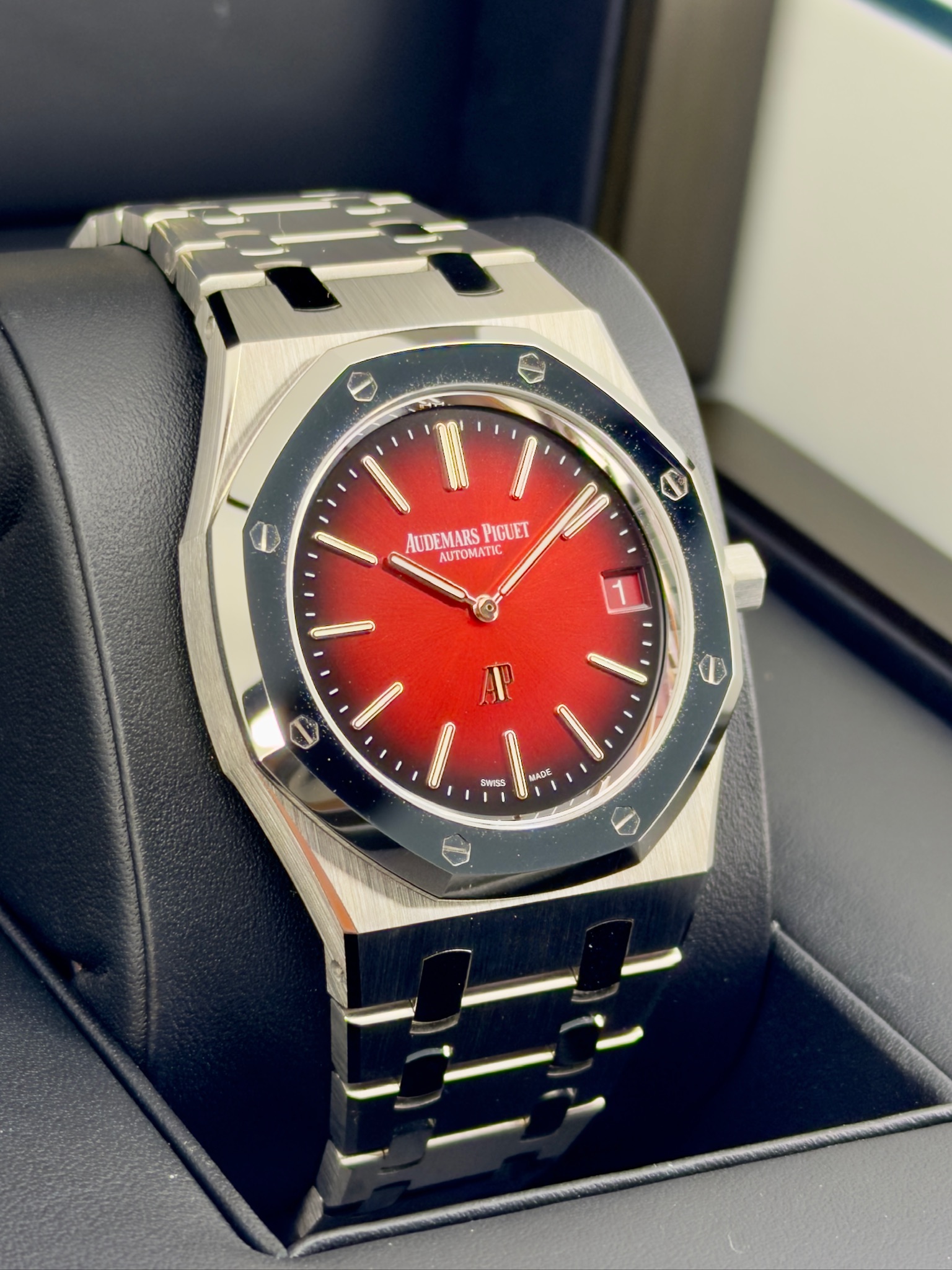 Side Face 2 Pre-Owned Audemars Piguet Royal Oak Jumbo 16202XT Box and Papers