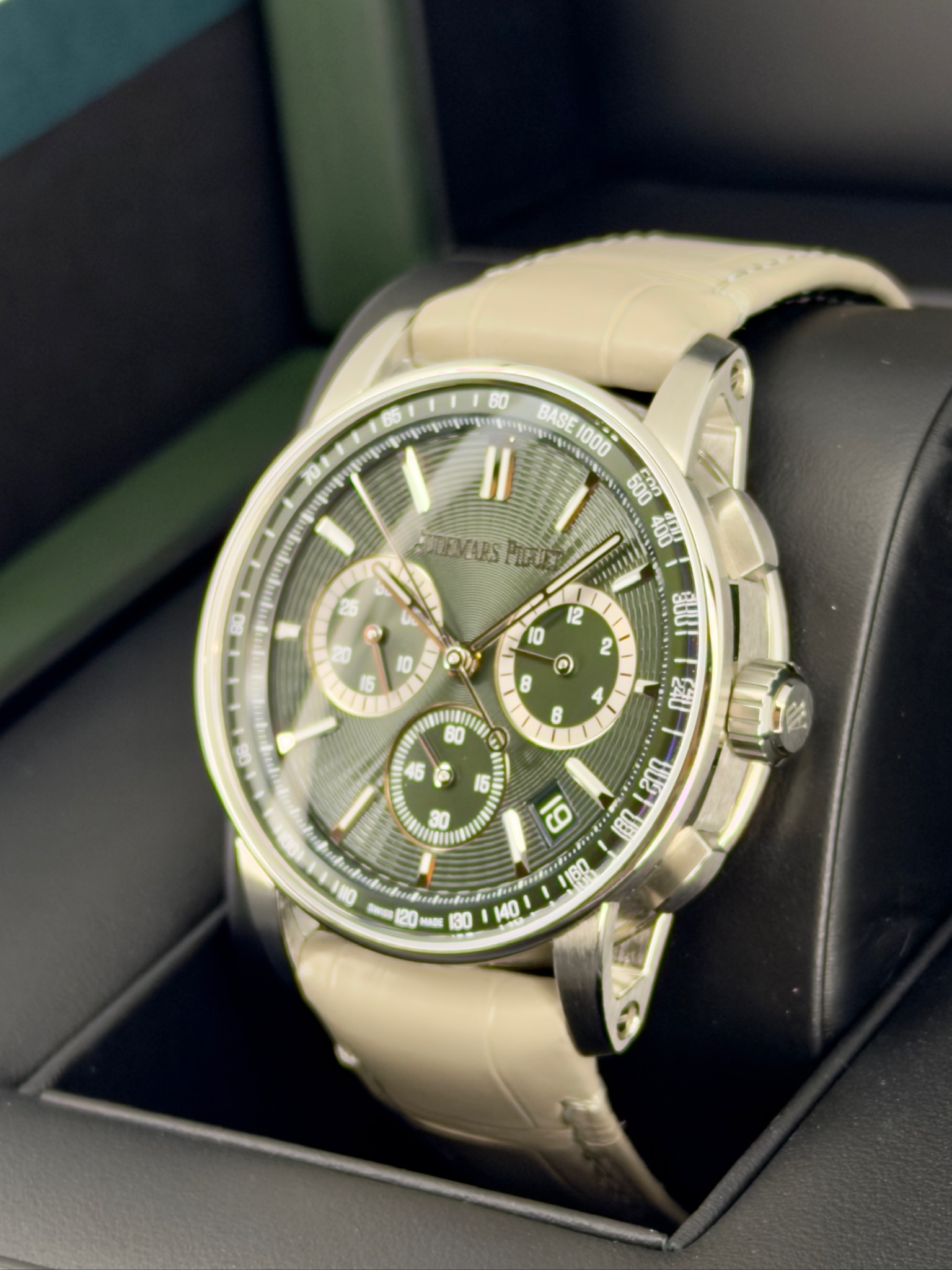 Side Face Pre-Owned Audemars Piguet 26393st Box and Papers