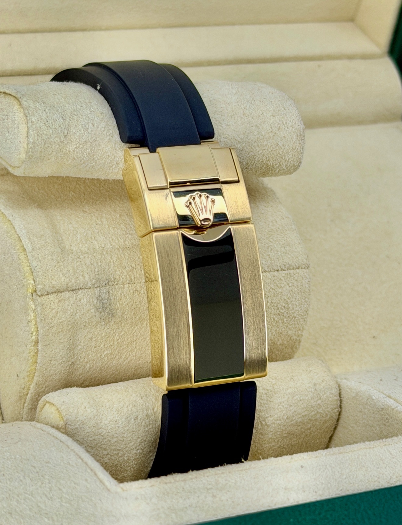 Bracelet 2 Pre-Owned Rolex Daytona Paul Newman 116518 Box and Papers