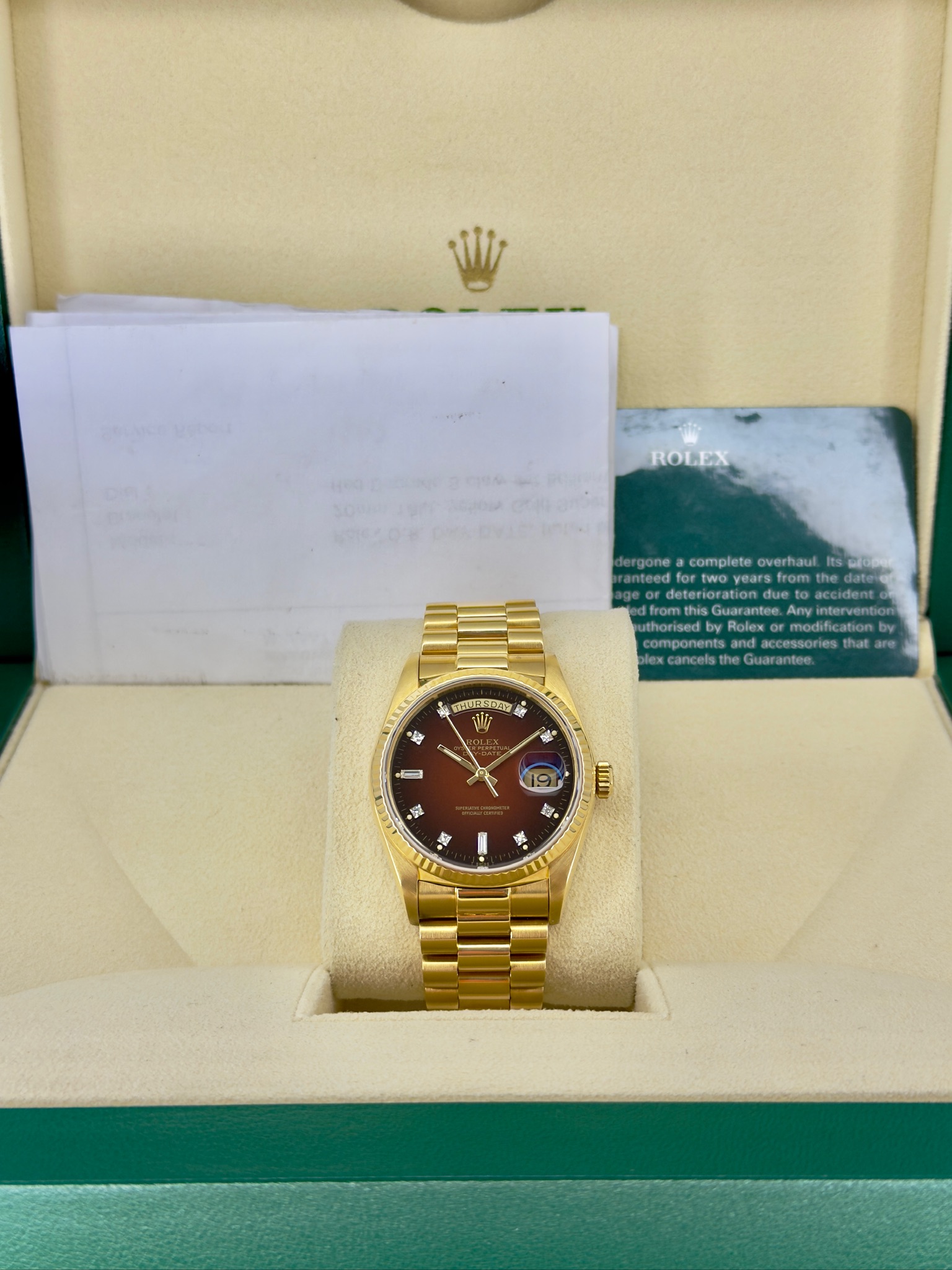 Box and Papers Pre-Owned Rolex Day-Date 18038 Box and Papers