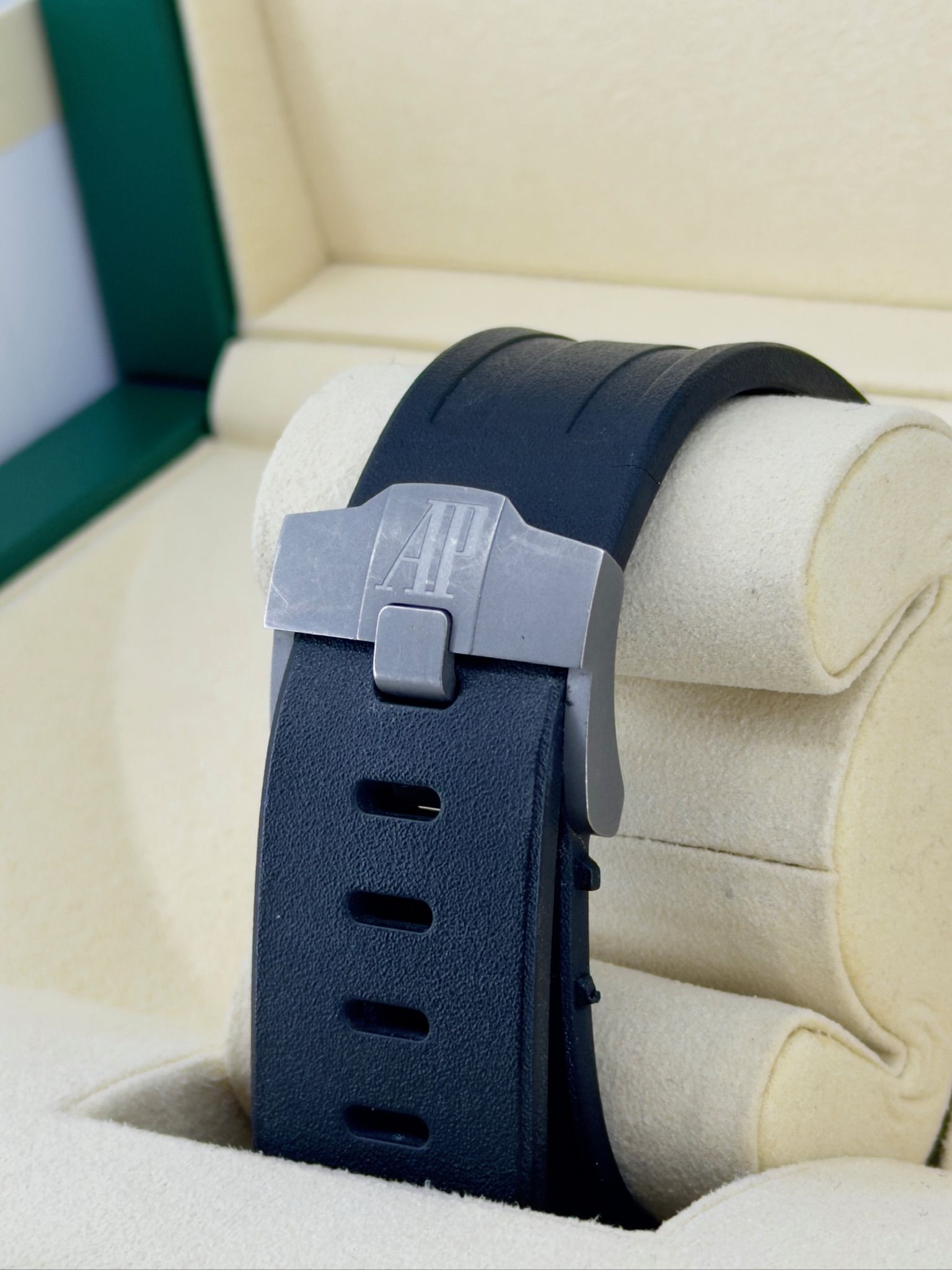 Bracelet Pre-Owned Audemars Piguet Royal Oak Offshore Sebastien Buemi 26207IO Watch Only