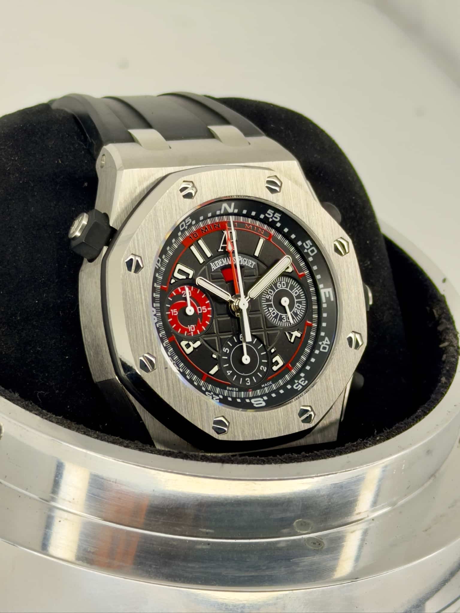 Side Face 2 Pre-Owned Audemars Piguet 26040ST Royal Oak Offshore Alinghi